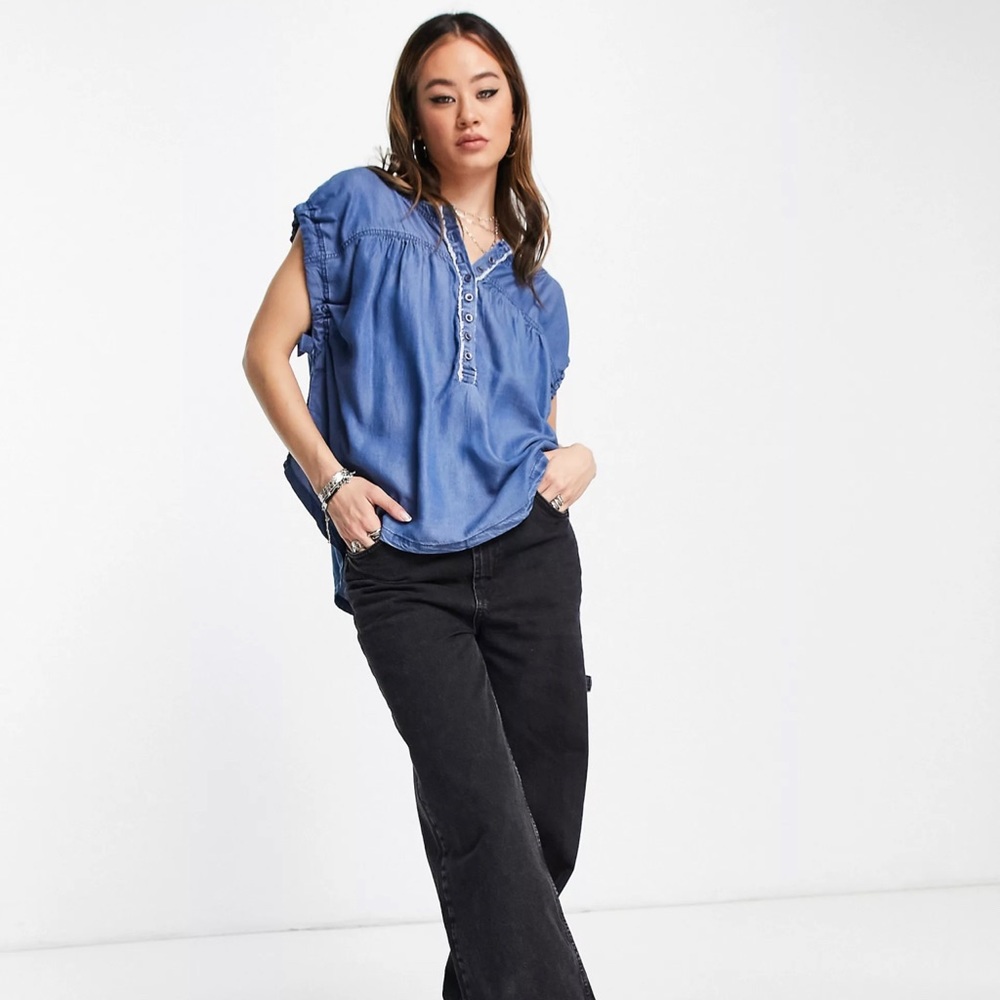 NWT FREE PEOPLE Free People Indigo Summer Love Top 💙